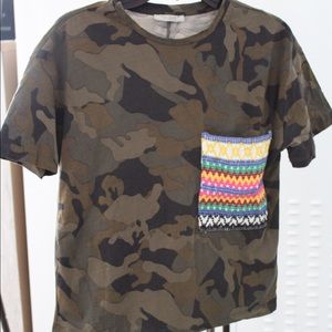 NWOT ZARA CAMO PRINT TEE